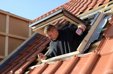 Pose de fenêtres de toit Velux à Rayssac